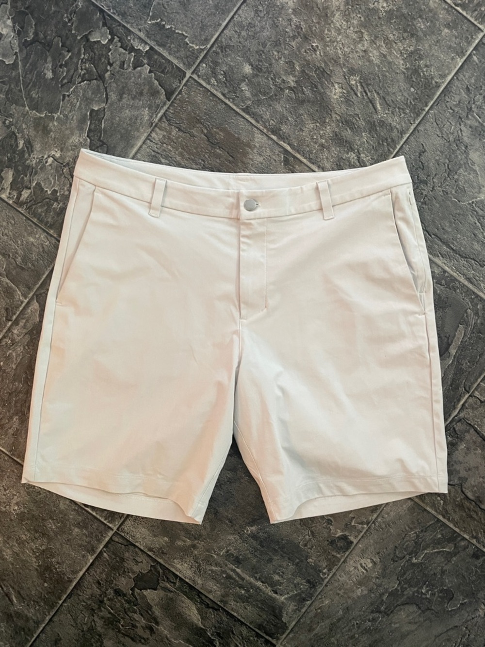 LULULEMON Men's Athleisure Sporty Coastal Casual Performance Golf Shorts